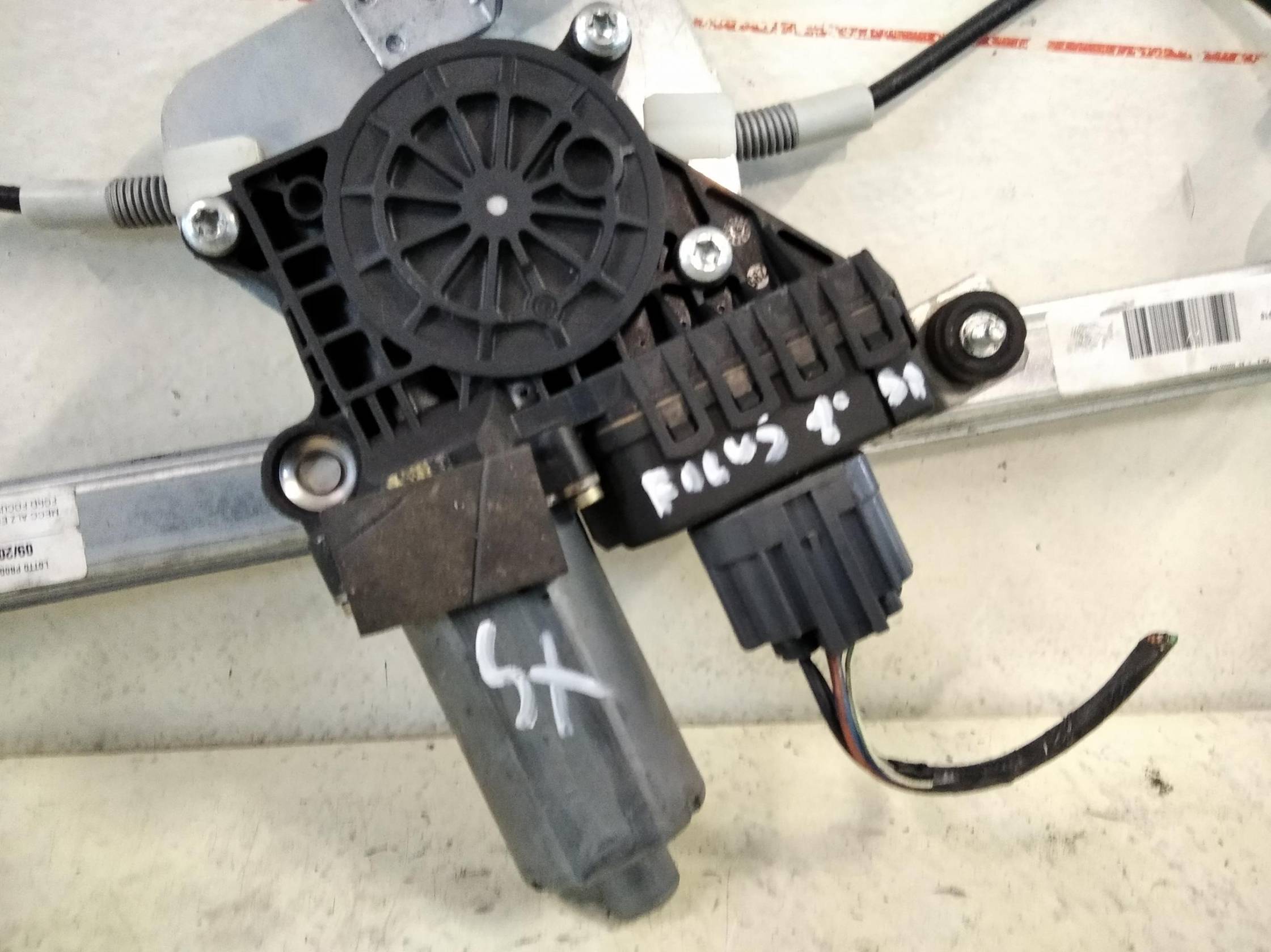 Alzacristallo elettr. porta ant. sx.